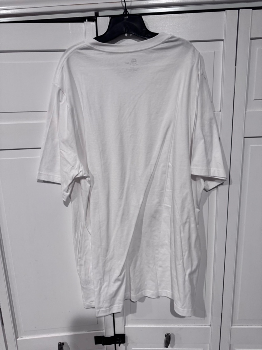 Harbor Bay White V-Neck Short Sleeve Tee - Picture 3 of 3